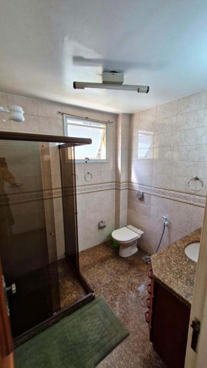Localizacao Imbativel! A 98M Da Praia Do Forte Com Conforto, Ar-Condicionado E Estacionamento! Cabo Frio Bagian luar foto